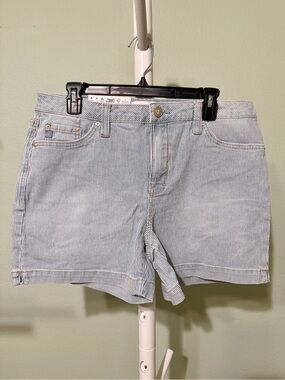 NWT Seven Pin Stripe Jean Shorts